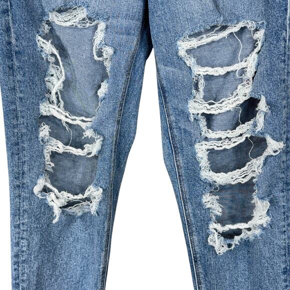 American Eagle SZ 4 LONG Mom Jeans Distressed / Rips Mid-Rise Zip-Fly Whiskered - Picture 3 of 12